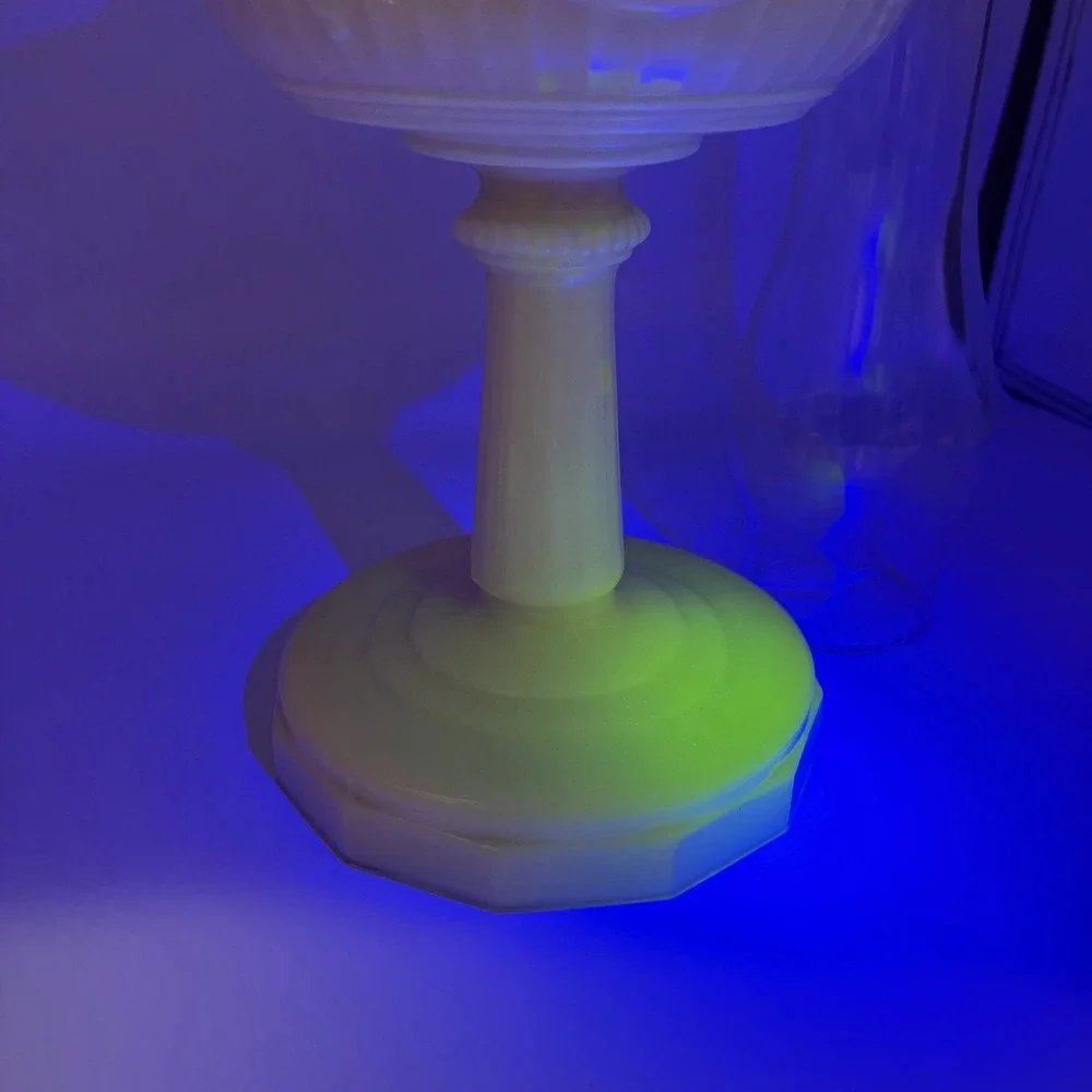 Vtg Aladdin Pink Alacite Uuranium Glass Oil Lamp Model B Tall Lincoln Drape Glow